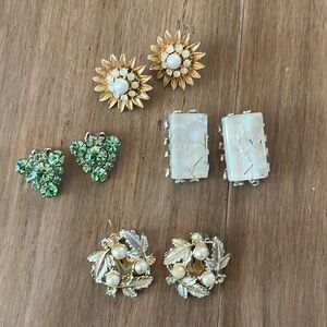4 Pairs of Vintage Clip On Earring Rhinestones, Lucite